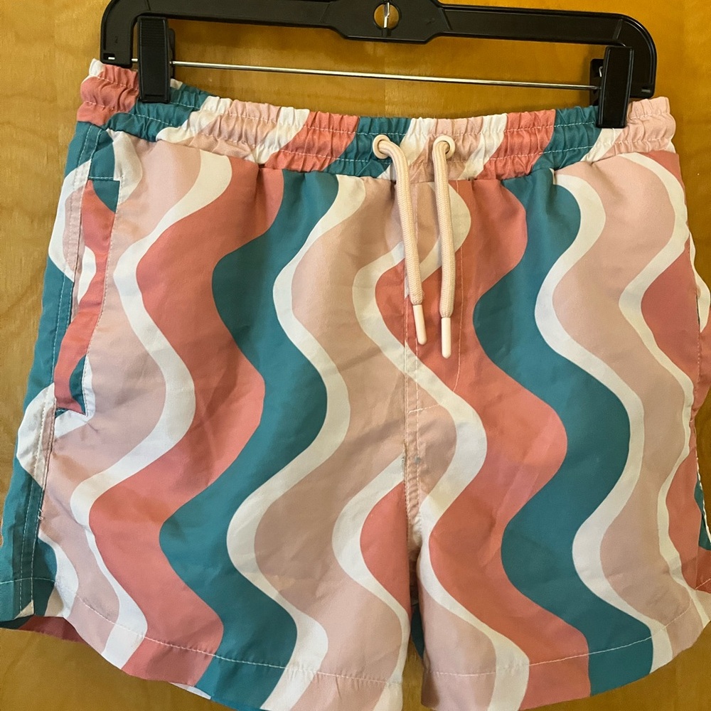 Wave Pattern Men’s Swim Shorts